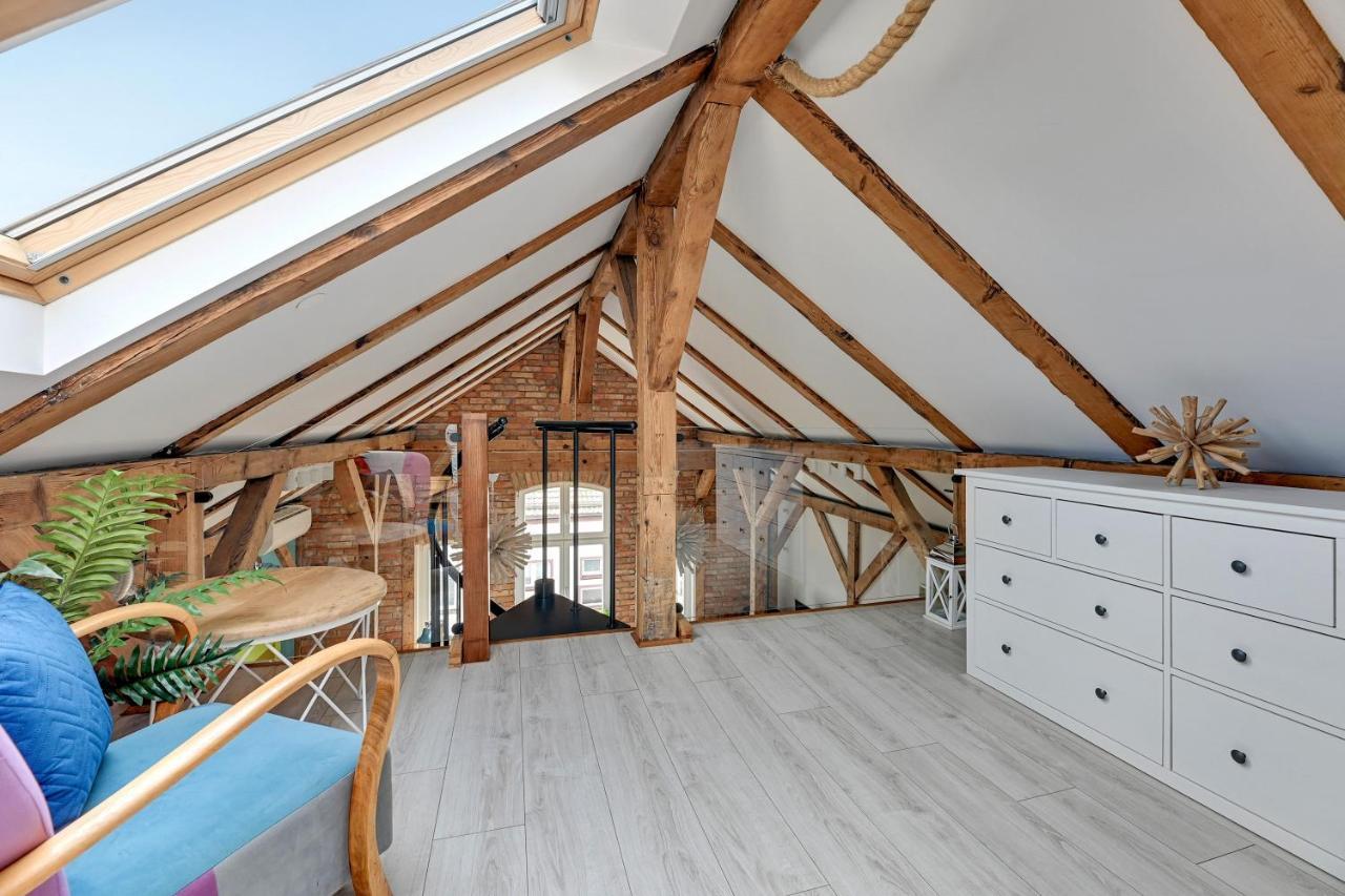 Lion - Cosy Attic Apartment *